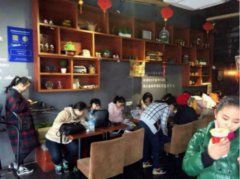 一点点奶茶加盟店一天盈利收入