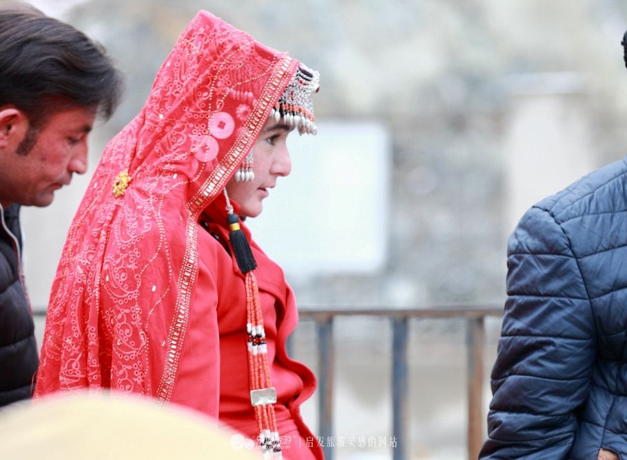 中国唯一的白种人民族 美女扎堆楚楚动人