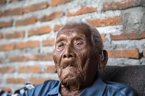 自称146岁印尼老翁去世.webp.jpg