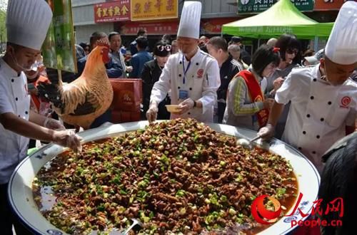 奎屯举办美食文化旅游节