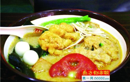 麻辣烫、酸辣粉地铁周边美食的霸主地位从未被动摇