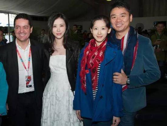 奶茶妹妹刚一嘚瑟，田朴珺就坐不住了，网友：绿茶婊终极对决！