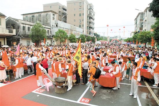 活动现场气氛热烈。
