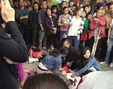 国际护士节！她们都是90后最美女护士:4美女街头救晕倒老太走红(图)