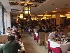特色美食加盟引领餐饮新风尚 食惠坊北京烤鸭打