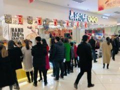 塞北县城鸡排店生意真红火
