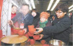 购年货 品美食（图）